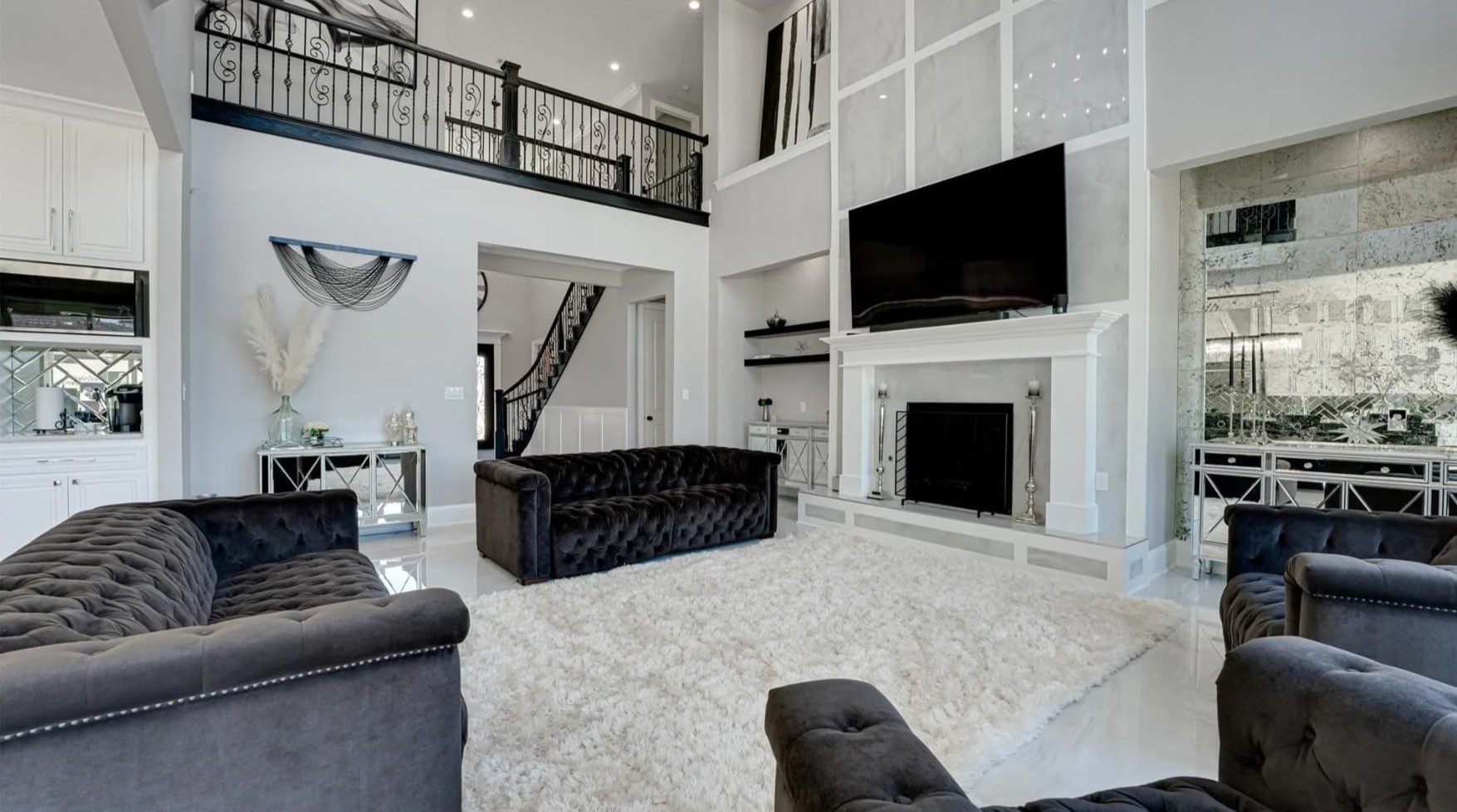 A luxurious living room