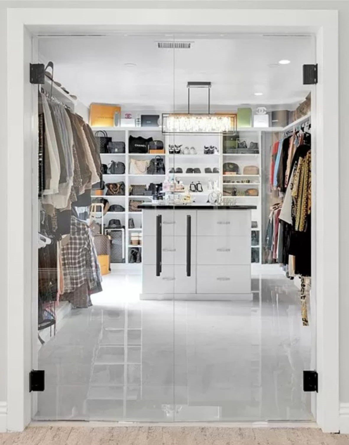 closet-image